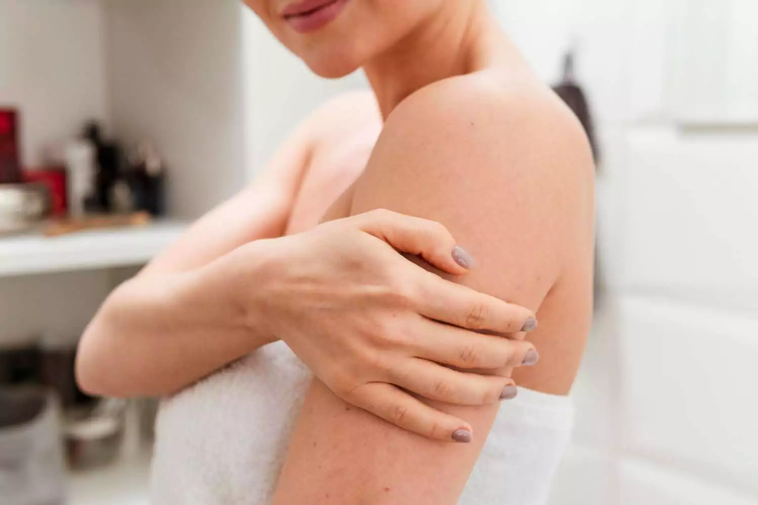 the correct way to apply oestrogen gel